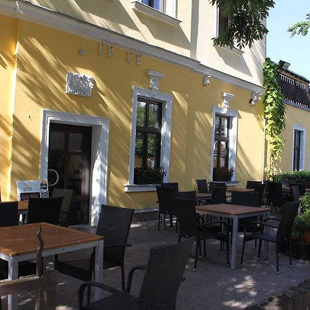 Hotel Zlaty Kriz Тепліце Екстер'єр фото